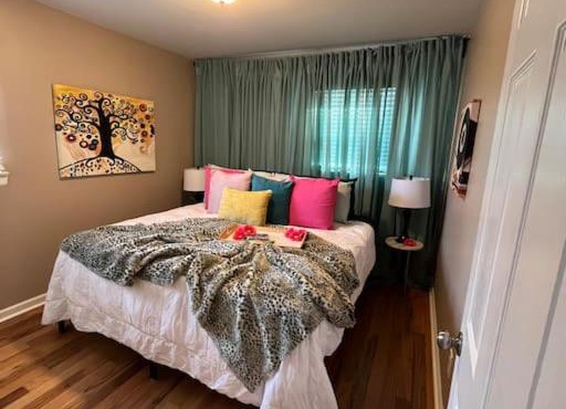 Calm & Cozy 3BR King Bed Free Wifi Washer & Dryer