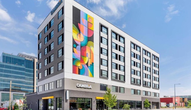 Cambria Hotel Denver Downtown RiNo