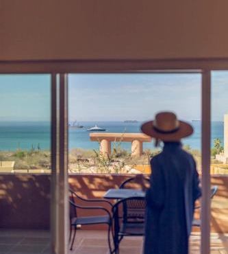 Casa Catalina Puerta Cortes with Beach Club Access