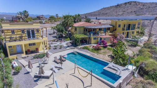 Casa Flores Casitas