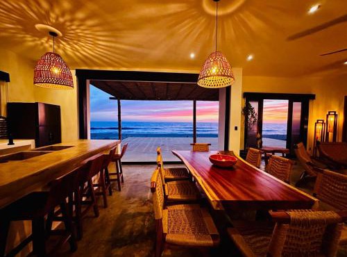 Casa Magica - A Baja Sur Beachfront Oasis