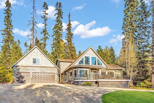 Cascade Mountain Villa