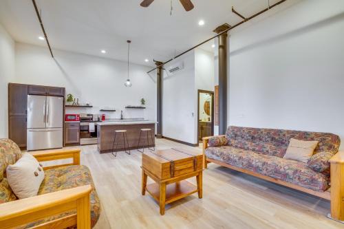 Cashton Studio Apartment: Steps to Downtown!
