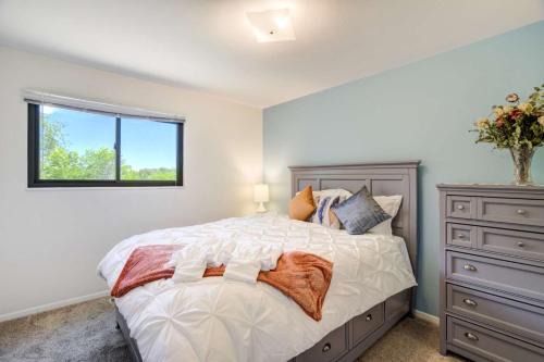 Central 3BR Home Near UCCS & Hospitals | MTR Ready