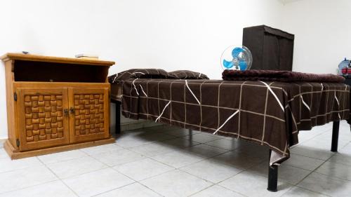 Central and Comfortable Accommodation 4