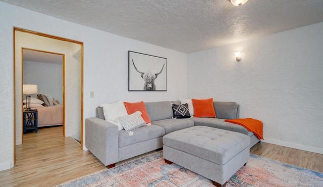 Charming and cozy downtown Bozeman 3 bedroom condo Walk to dinner and drinks
