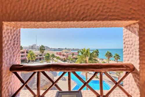 Charming Condo in Great Location Pinacate 412