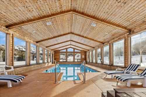 Charming Condo near Navajo Lift