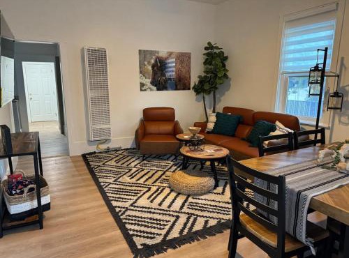 Charming fully remodeled House