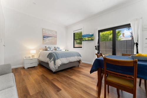 Charming Studio for Two in the Heart of Bathurst in Bathurst