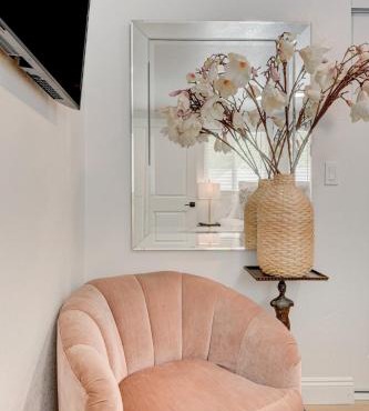 Chic & Cozy Casita-10 min to Fremont St