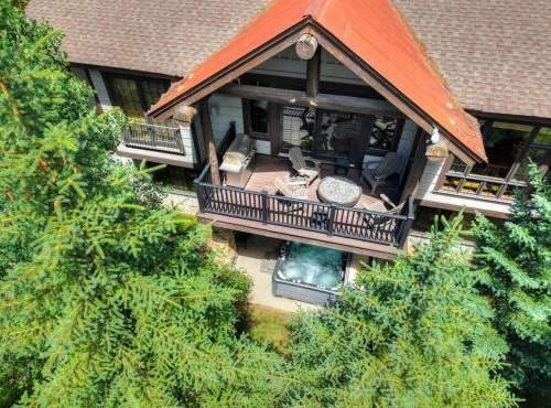 Christie Heights Lodge, Luxury Living on Peak 8