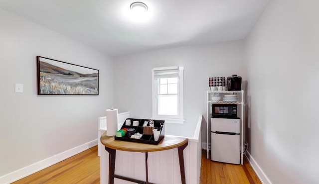 Cincinnati Apartment: 1 Mi to Hyde Park Square!