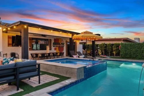 City of Sunsets, Old Town Scottsdale, Free Heated Pool, Hot Tub, Sauna