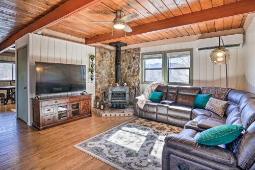Close to Hiking & Dtwn: Mtn-View Prescott Home!