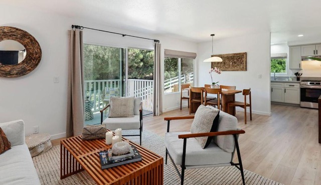 Coastal Living and Family Friendly
