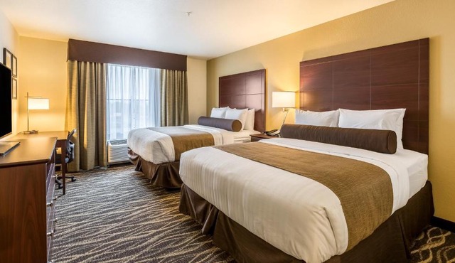 Cobblestone Hotel & Suites - Chippewa Falls