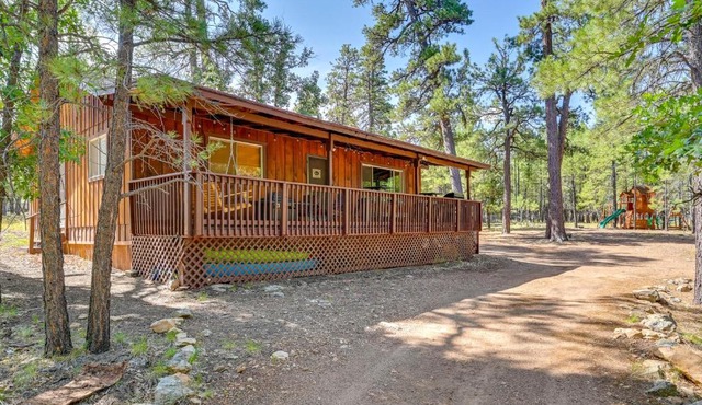 Coconino Cabin w/Kayaks ~ 13 Mi to Reservoir
