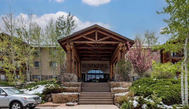 Comfort Suites Golden West on Evergreen Parkway