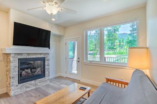 Condo 2 Mi to Keystone Resort: Relax Fireside!