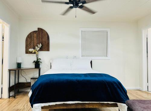 Contemporary Studio Near Mojave Aerospace Airport