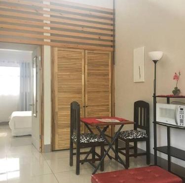 Conveniente ubicación en zona muy silenciosa Apt 3