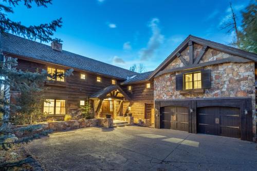 Country Club Estate by Exceptional Stays