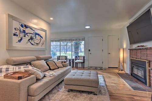 Couple’s Getaway in North End Boise - Walk to Dtwn