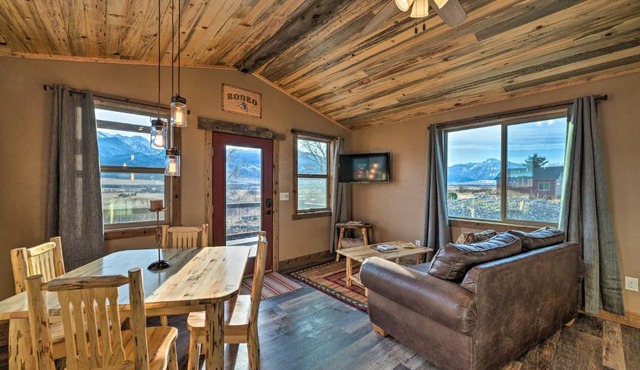 Couples Retreat 1-Hour Drive from Yellowstone NP!