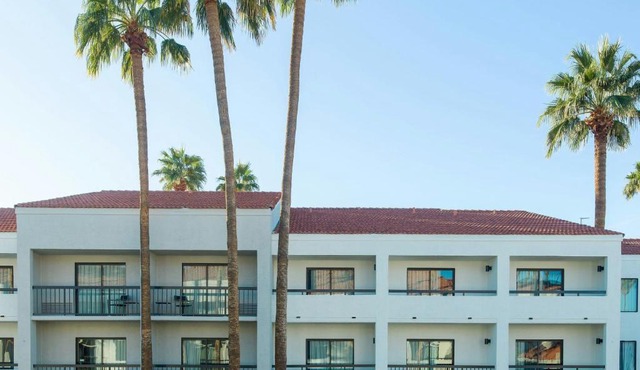 Courtyard by Marriott Phoenix North