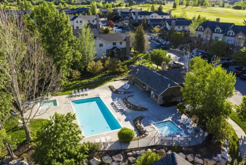 Cowboy Ski Condo Near Powder Mountain Eden Utah All Season Retreat Golf and Ski Resort