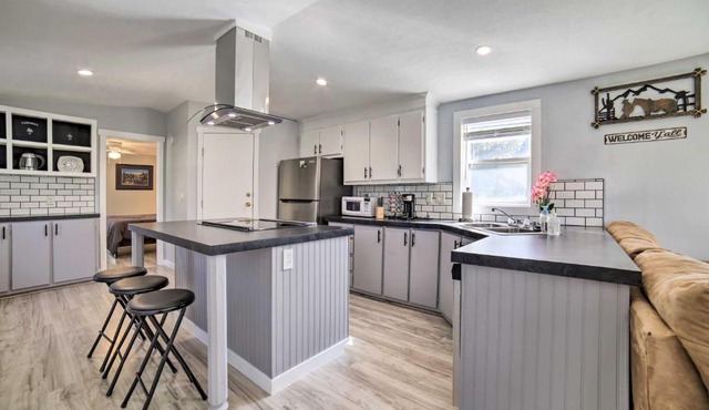Cozy Ashton Abode w/Yard - Near Park & Pool!