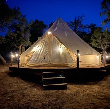 Cozy Bell Tent Surrounded by Nature in Duchesne, Utah