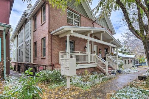 Cozy Central Glenwood Springs Condo w/2 Decks!