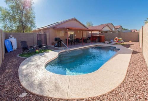 Cozy Desert Escape with Modern ComfortsVilla
