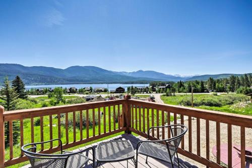Cozy Grand Lake Cabin with Views, Half-Mi to Lake!