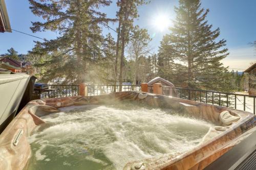 Cozy Lead Cabin w/Deck < 1 Mi to Ski Slopes!