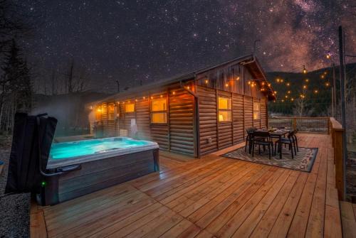 Cozy Modern Cabin, Hot Tub, Sauna, 20min to Breck