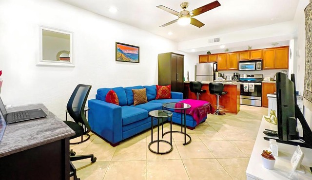 Cozy & Peaceful Sedona Condo with Pool, walk to Restaurants, Shops & Hiking Nearby