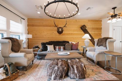 Cozy Spa Townhouse, Walk to Breweries