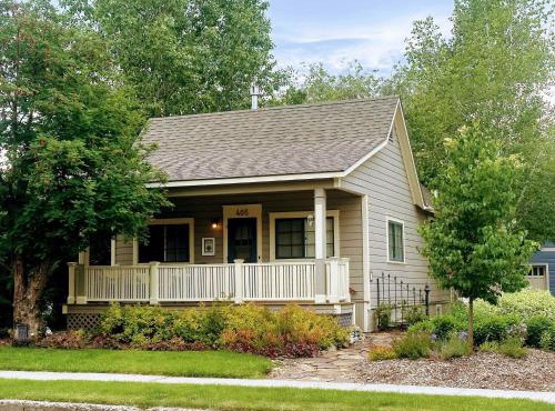 Cozy, Well Equipped House 4 Blocks From Downtown