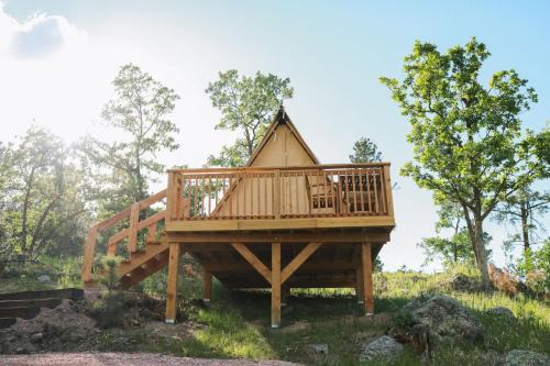 Cozy Woodland Glamping Tent with Private Deck