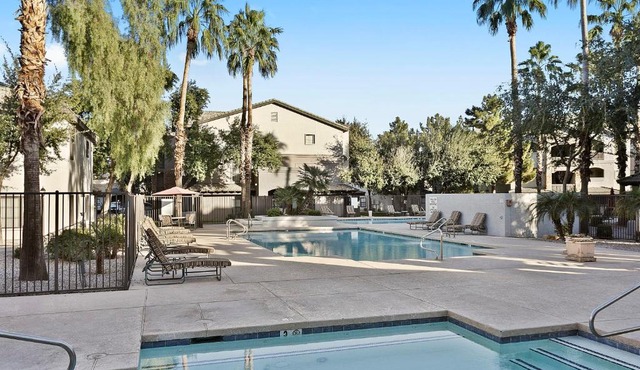 CozySuites at Chandler