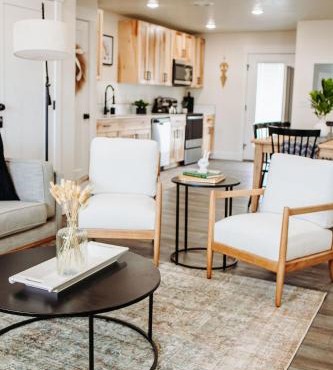 Creekside Rentals Aspen- views hot springs and space