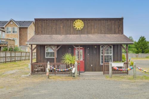 Cute Studio Cabin Steps to Long Beach Boardwalk