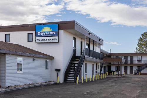 Days Inn by Wyndham Wheatland