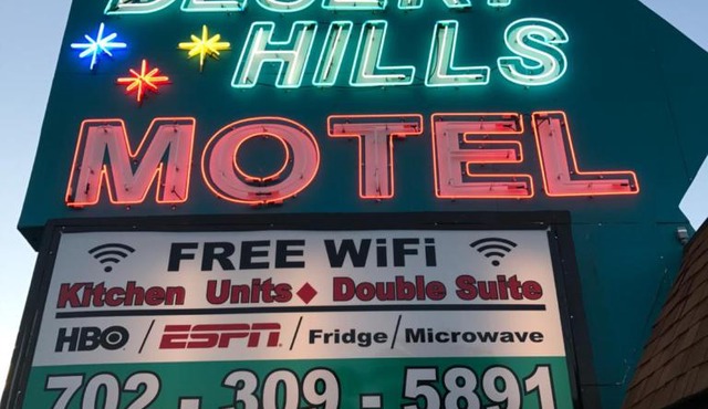 Desert Hills Motel