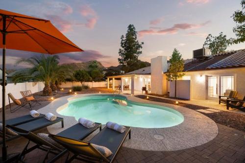 Desert Serenity - Pool Retreat by Phoenix Hiking Preserve