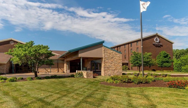 DoubleTree by Hilton Collinsville/St.Louis