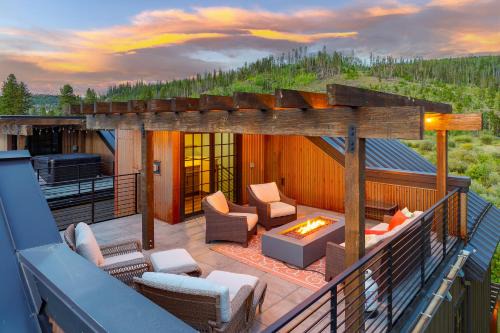 Downtown WP River Front Villa 92 I Rooftop Lounge I Hot Tub I Great Views I Activity Program